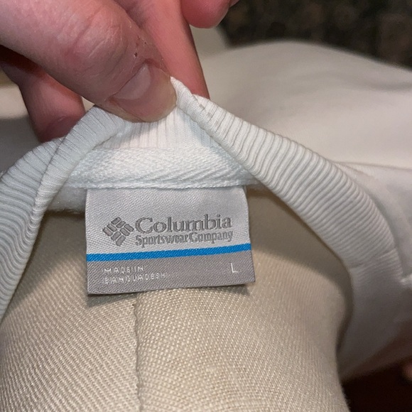 NWT Columbia White Crewneck Sweatshirt - Picture 4 of 5
